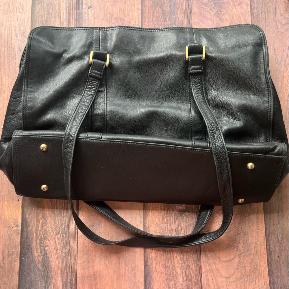 Bossino Black Leather Bag - Picture 2 of 13
